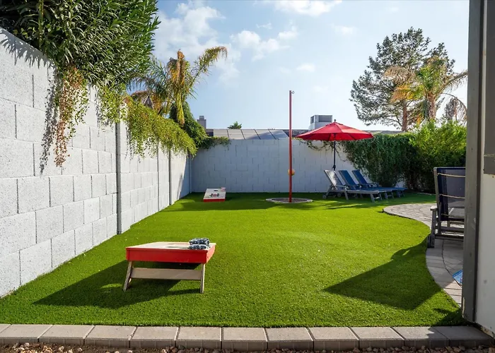 Holiday home Hilde Homes Relaxing Heated Pool & Hot Tub *