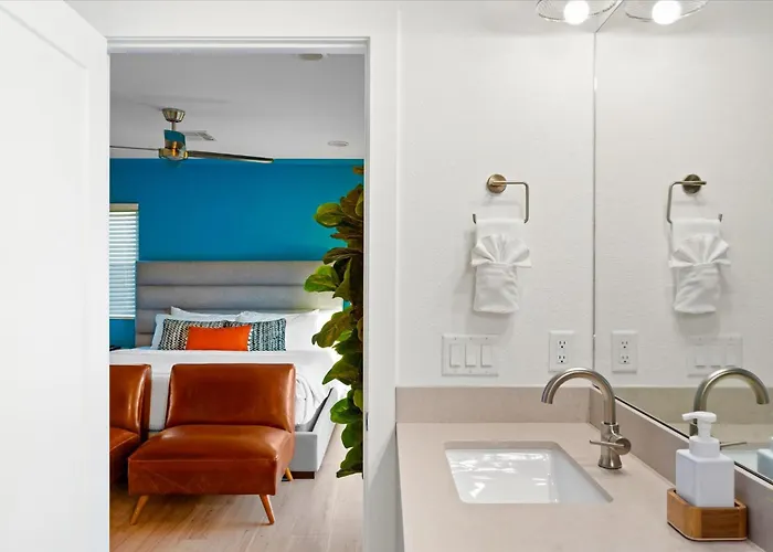 Hilde Homes Relaxing Heated Pool & Hot Tub
