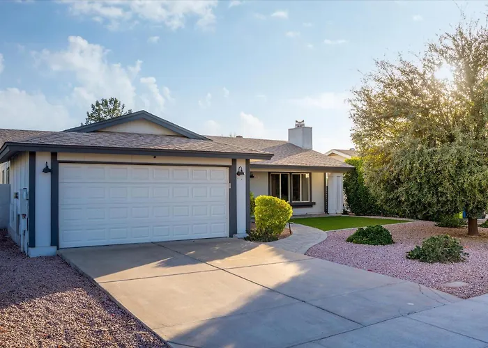 Hilde Homes Relaxing Heated Pool & Hot Tub Scottsdale